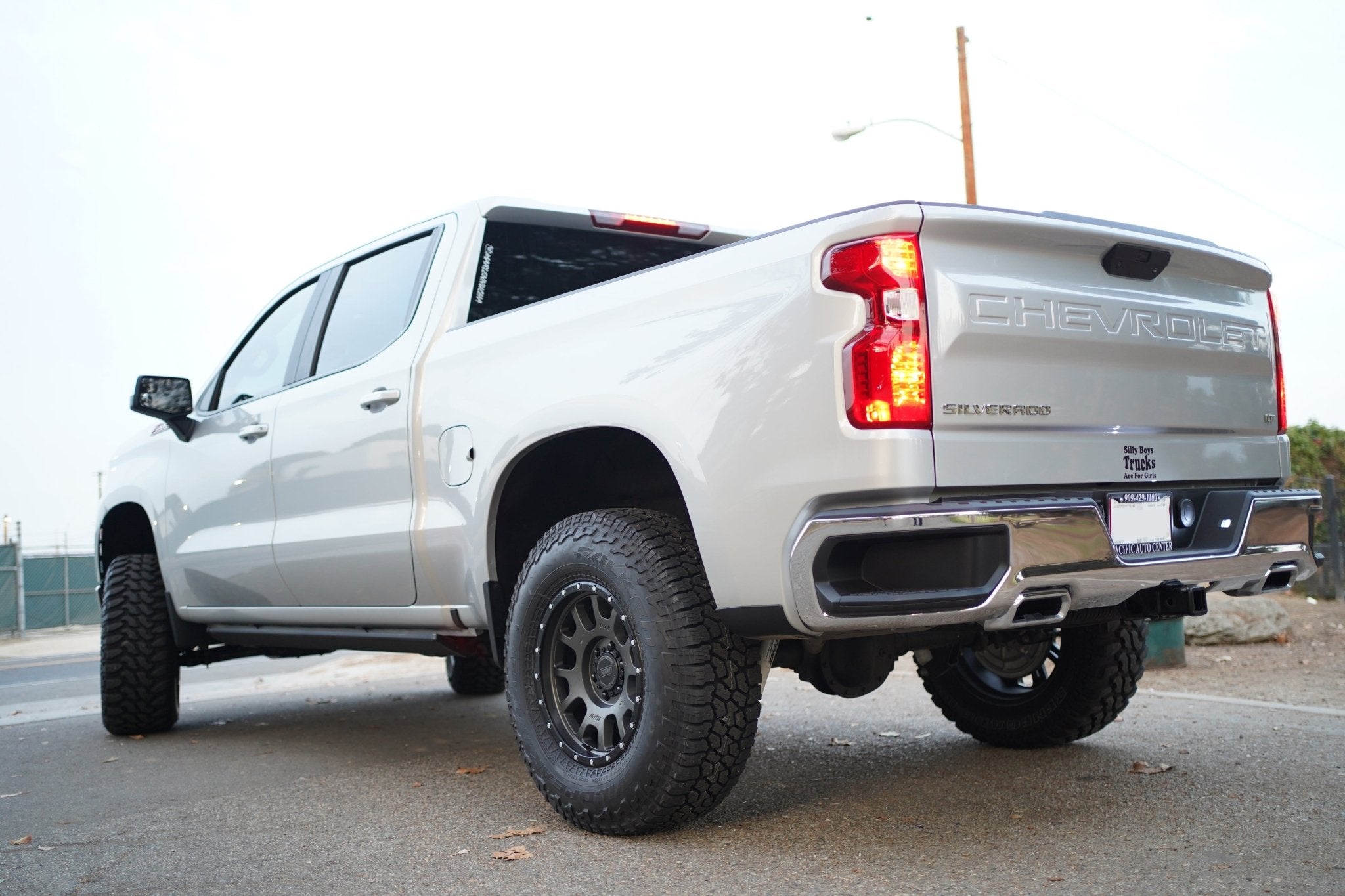 Chevy Silverado 1500 - RRW Relations Race Wheels