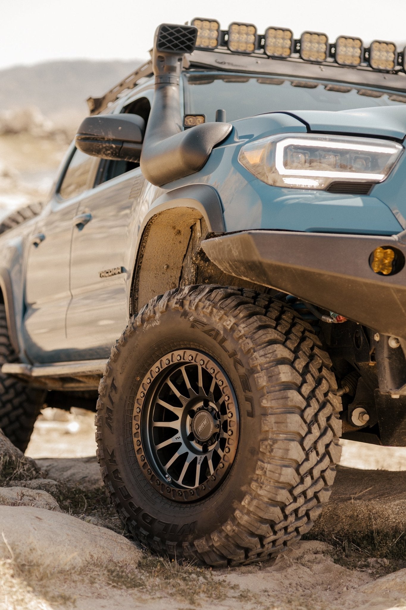 RR7-H 17x8.5 (6x5.5 | 6x139.7) Hybrid Beadlock | Toyota Tacoma