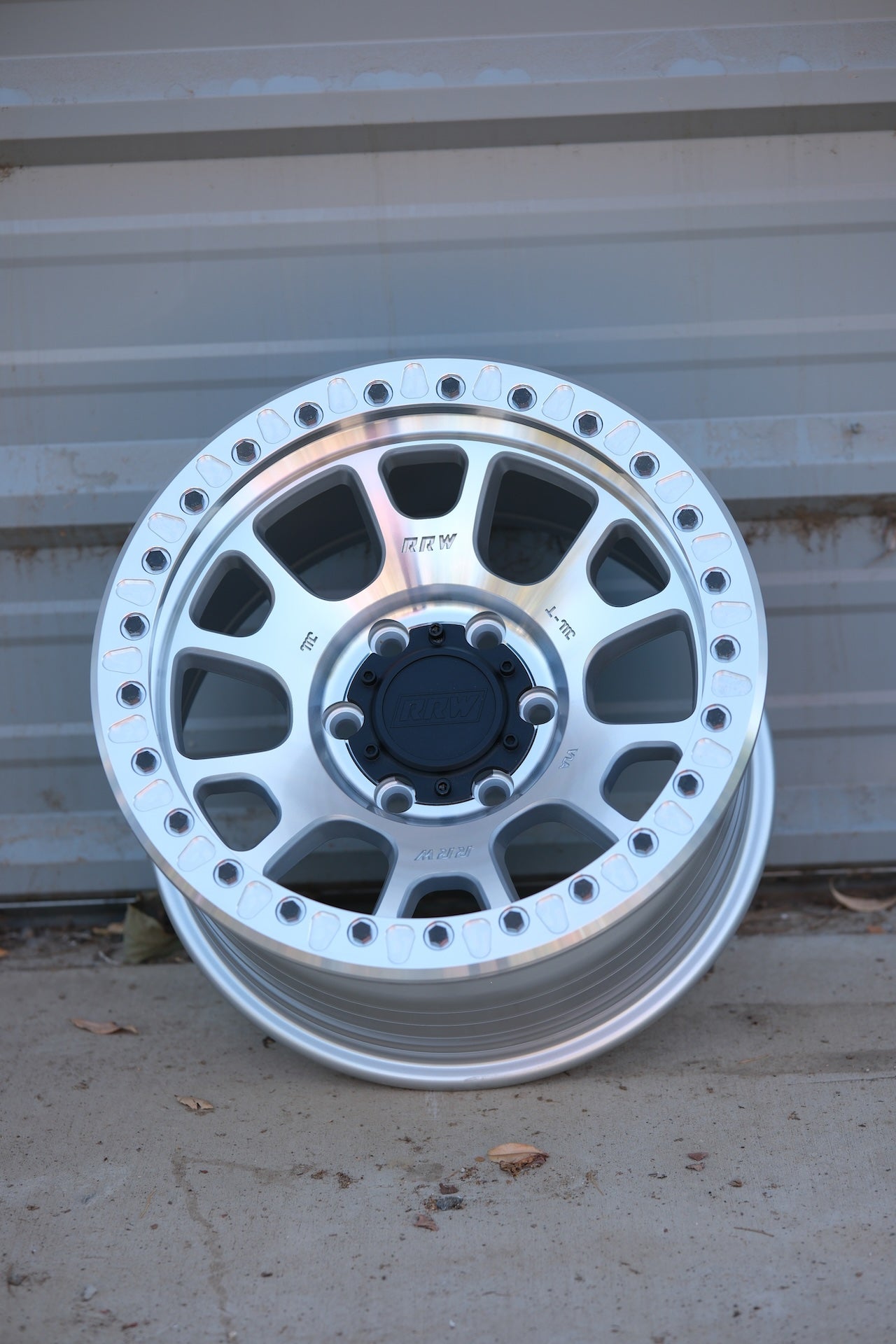 RR5-H FLOW FORM 17x8.5 Hybrid Beadlock | BRUSHED ALUMINUM